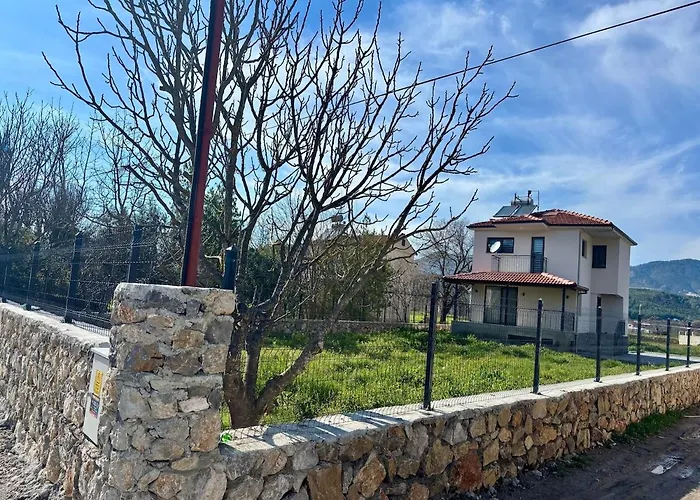 Escape From The - Detached House With Garden In Incirkoey