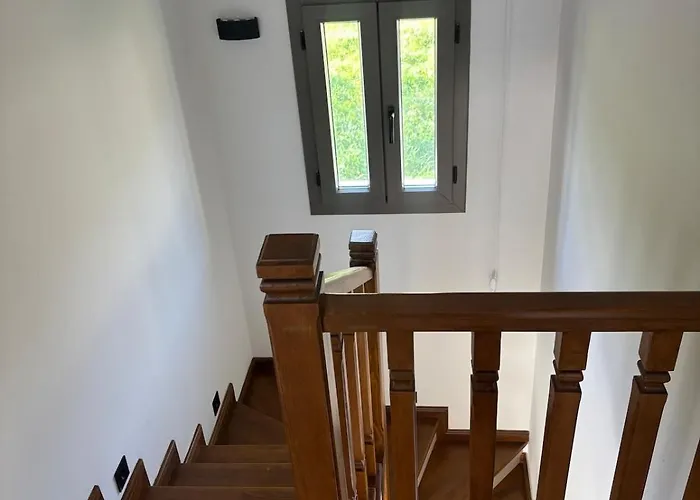 Escape From The - Detached House With Garden In Incirkoey